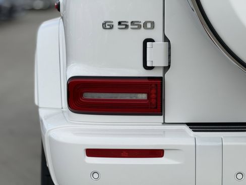 New 2026 Mercedes-Benz G 550 image 8