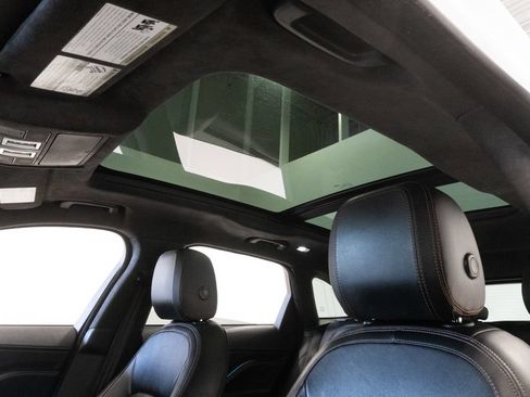 Used 2020 Jaguar F-PACE Prestige AWD/4WD image 9