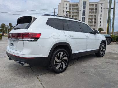 Used 2024 Volkswagen Atlas SE w/ Panoramic Sunroof Package