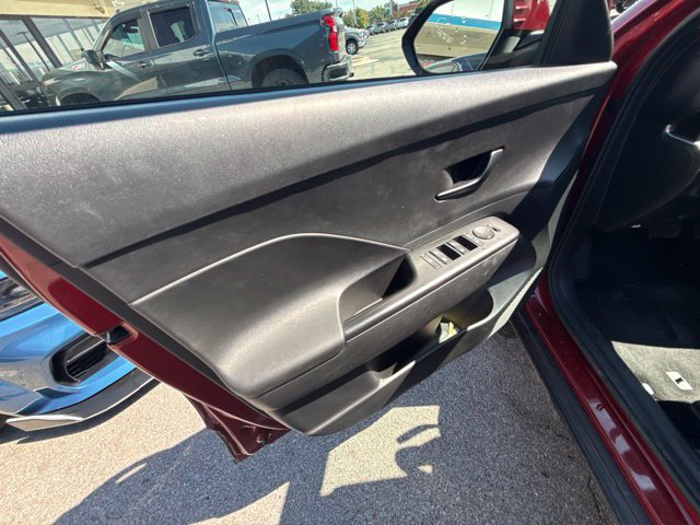 Used 2025 Hyundai Kona SEL AWD/4WD image 37