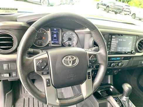 Used 2021 Toyota Tacoma SR5 w/ Technology Package AWD/4WD image 30