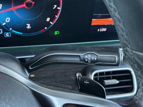 Used 2020 Mercedes-Benz GLE 350 4MATIC image 25