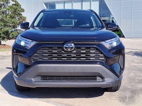 Used 2024 Toyota RAV4 XLE image 16