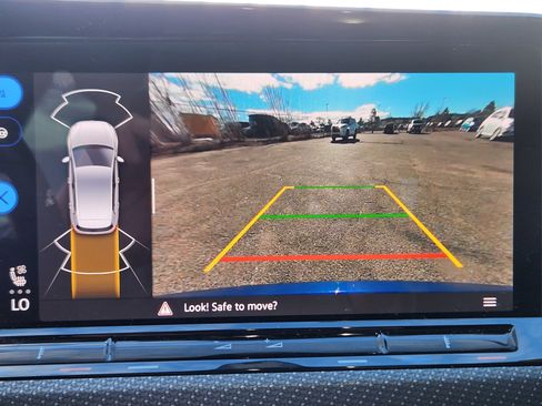 Used 2024 Volkswagen Golf R image 14