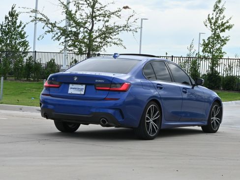 Used 2020 BMW 330i xDrive Sedan w/ M Sport Package AWD/4WD image 12