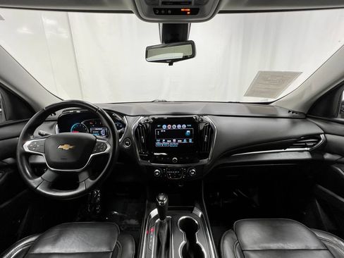 Used 2019 Chevrolet Traverse LT w/ LT Premium Package AWD/4WD image 21