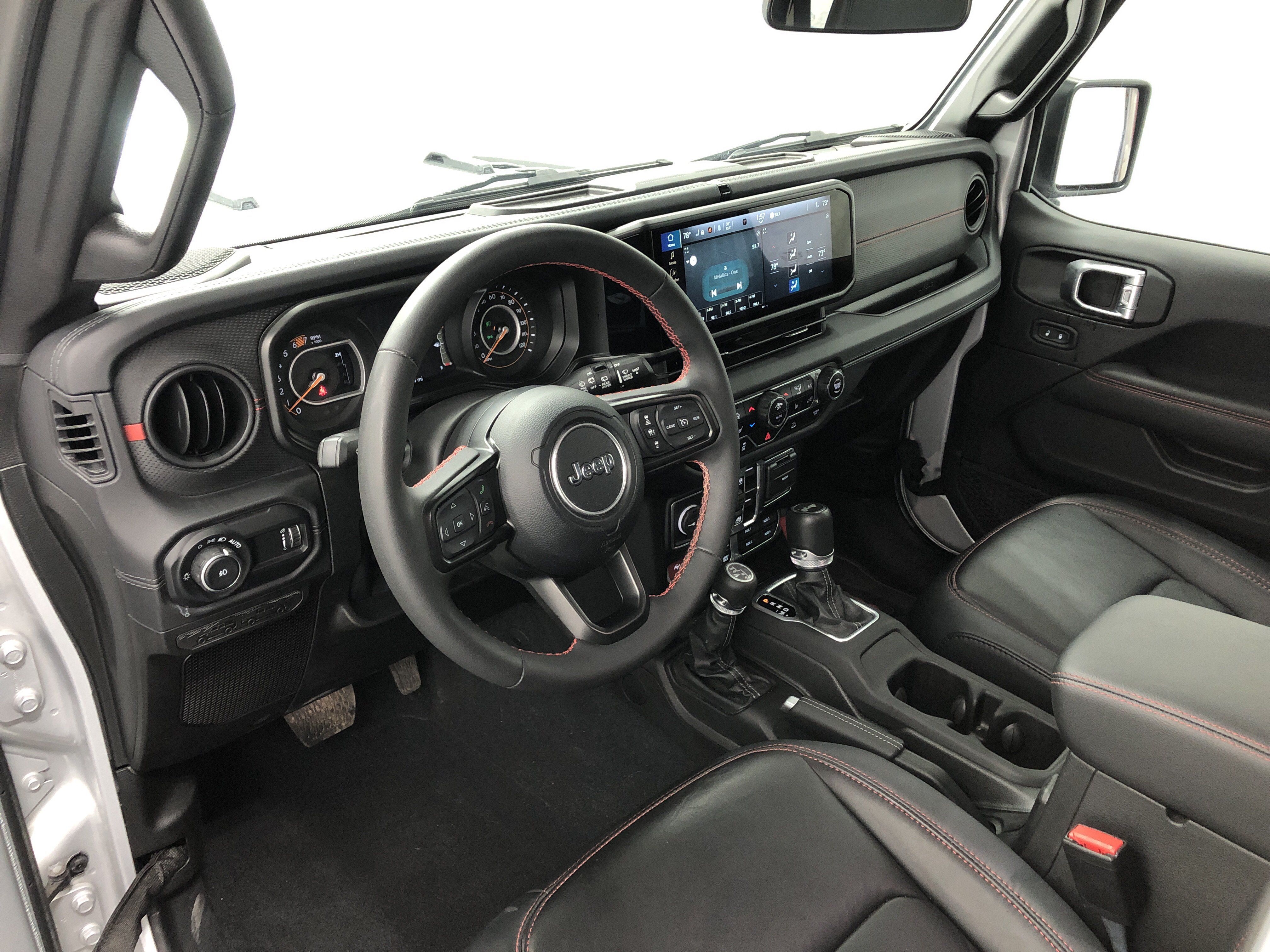 Certified 2024 Jeep Wrangler Unlimited Rubicon w/ Convenience Group AWD/4WD image 15