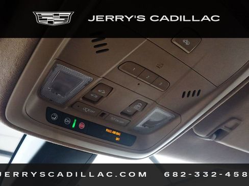 Used 2017 Cadillac XT5 Platinum image 14