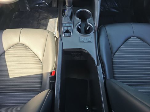 Certified 2024 Toyota Camry SE w/ Cold Weather Package FWD image 18