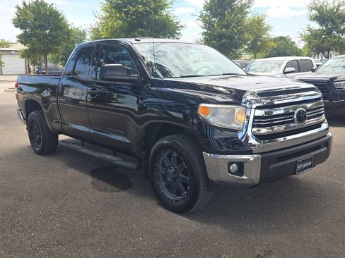 Used 2016 Toyota Tundra SR5 w/ Tow Package RWD image 7