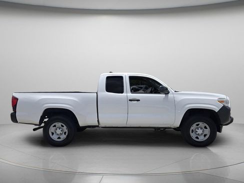 Used 2019 Toyota Tacoma SR AWD/4WD image 4