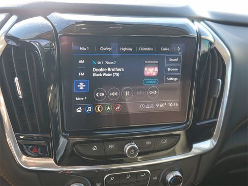 Used 2020 Chevrolet Traverse RS image 27