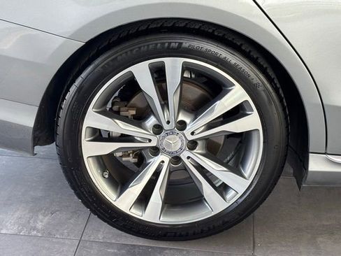 Used 2015 Mercedes-Benz C 300 Sedan image 34