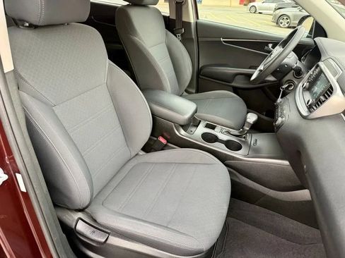 Used 2019 Kia Sorento AWD image 17
