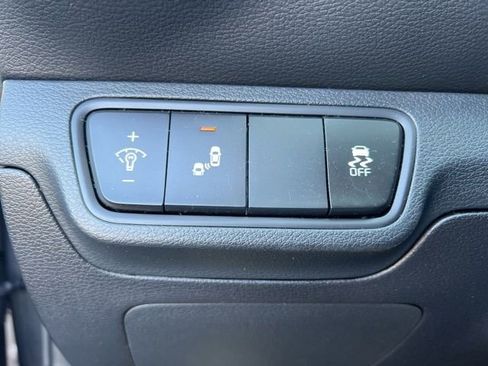 Certified 2023 Kia Forte LXS w/ LXS Technology Package image 11