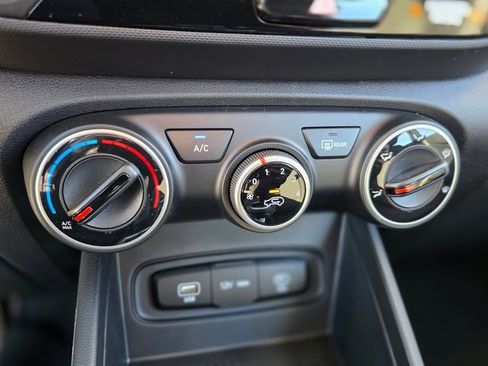 New 2026 Hyundai Venue SE image 27