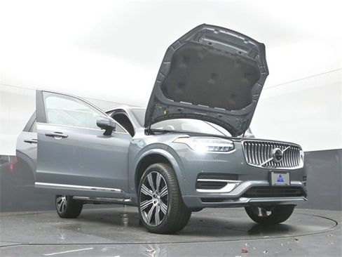 Used 2023 Volvo XC90 T8 Plus image 55