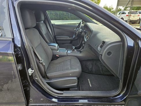 Used 2012 Dodge Charger SE w/ Sport Appearance Group image 8
