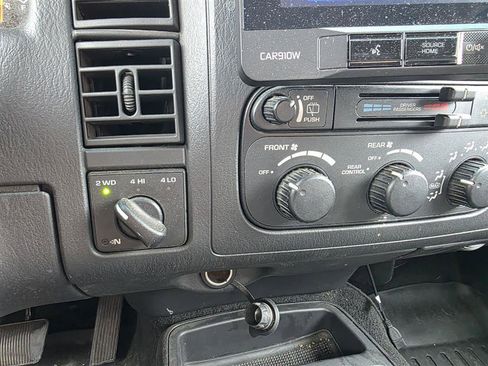 Used 2001 Dodge Durango SLT image 16