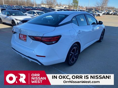 Used 2024 Nissan Sentra SV image 5