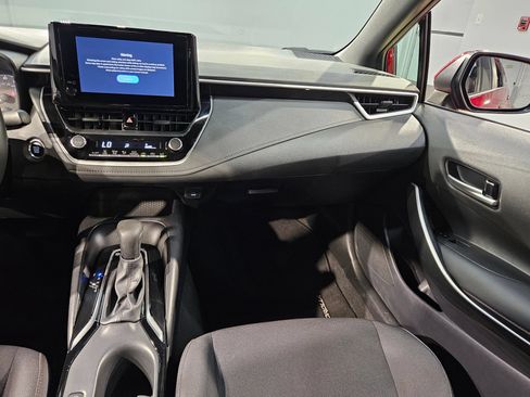 Used 2025 Toyota Corolla SE FWD image 11