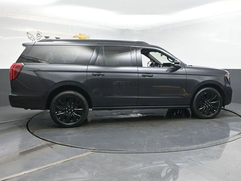 Used 2025 Ford Expedition Max Platinum w/ Stealth Appearance Package AWD/4WD image 41