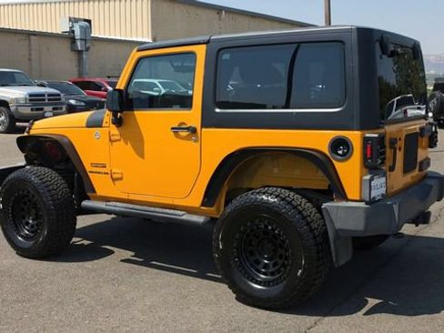 Used 2012 Jeep Wrangler Sport AWD/4WD image 7