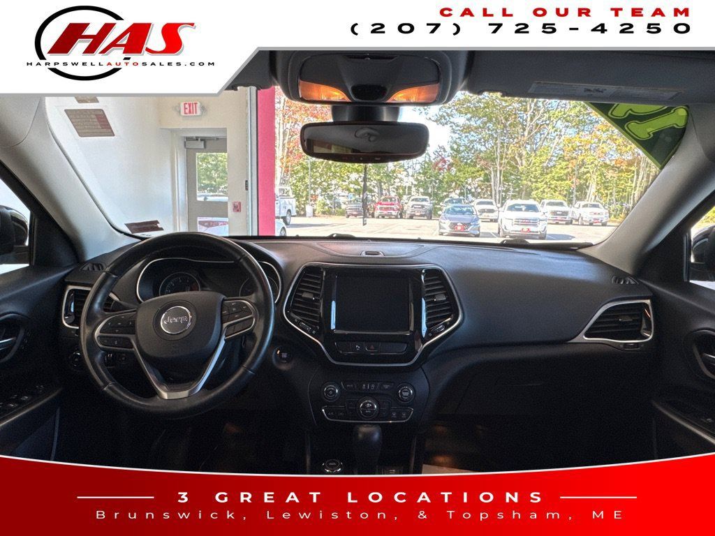 Used 2019 Jeep Cherokee Limited AWD/4WD image 12