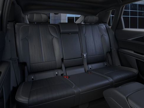 New 2025 Cadillac Lyriq Sport image 17