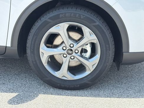 Used 2025 Ford Escape ST-Line FWD image 12