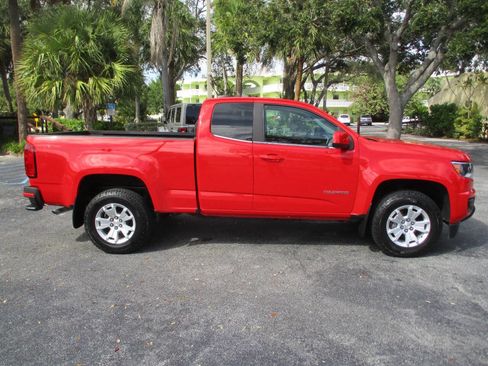 Used 2018 Chevrolet Colorado LT image 3