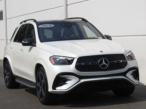 Used 2024 Mercedes-Benz GLE 450 4MATIC image 2