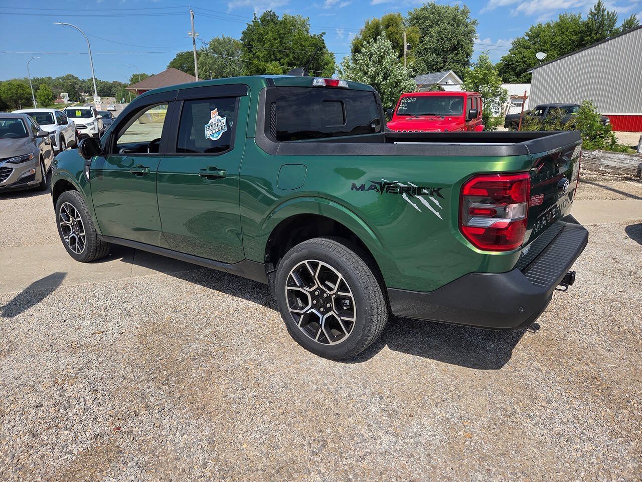 Used 2025 Ford Maverick Lariat AWD/4WD image 26