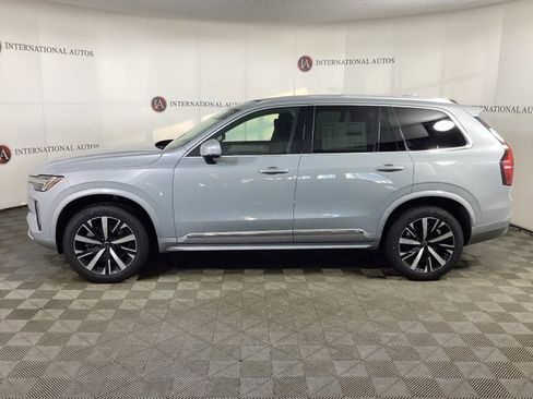 New 2026 Volvo XC90 B5 Core image 8