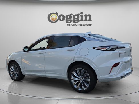 New 2025 Buick Envista Avenir image 23