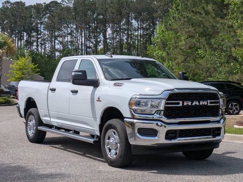 Used 2024 RAM 2500 Tradesman w/ Chrome Appearance Group image 3