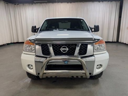 Used 2013 Nissan Titan SV image 14