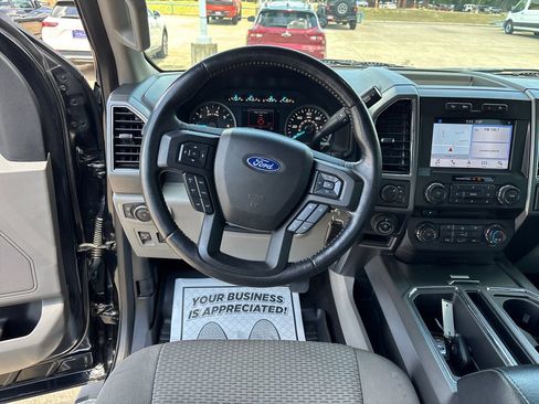 Used 2018 Ford F150 XLT w/ Equipment Group 302A Luxury AWD/4WD image 15