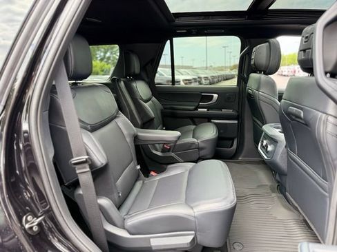 New 2027 Ford Expedition Platinum w/ Stealth Appearance Package AWD/4WD image 19