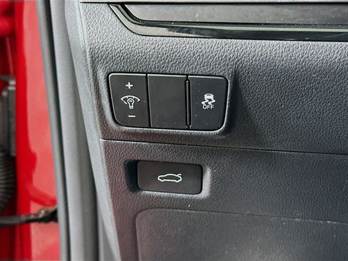 Used 2025 Kia K5 LXS image 16