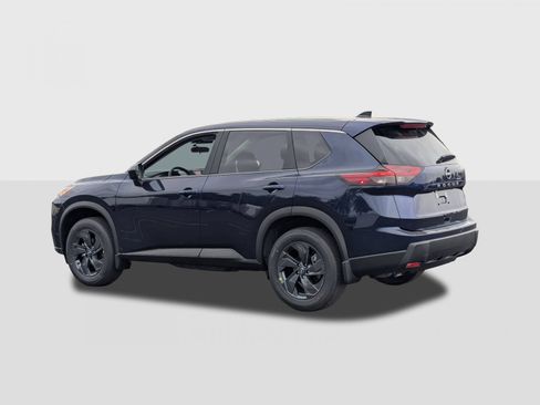 New 2026 Nissan Rogue SV FWD image 3