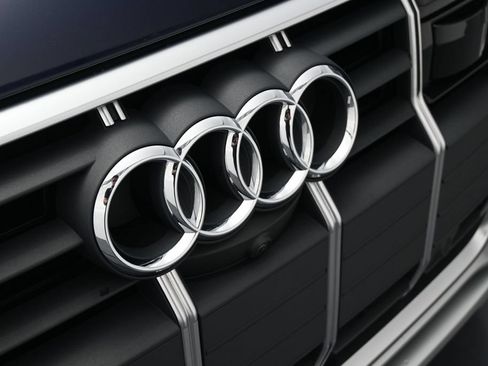 Used 2025 Audi A6 3.0T allroad Prestige AWD/4WD image 44