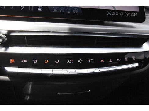 New 2026 Cadillac Lyriq Luxury AWD/4WD image 19
