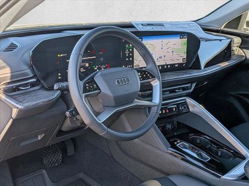 New 2025 Audi Q5 Premium image 3