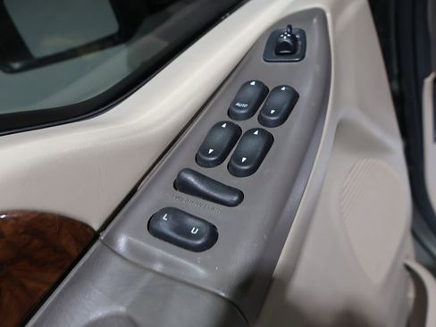 Used 2000 Ford Excursion Limited image 17