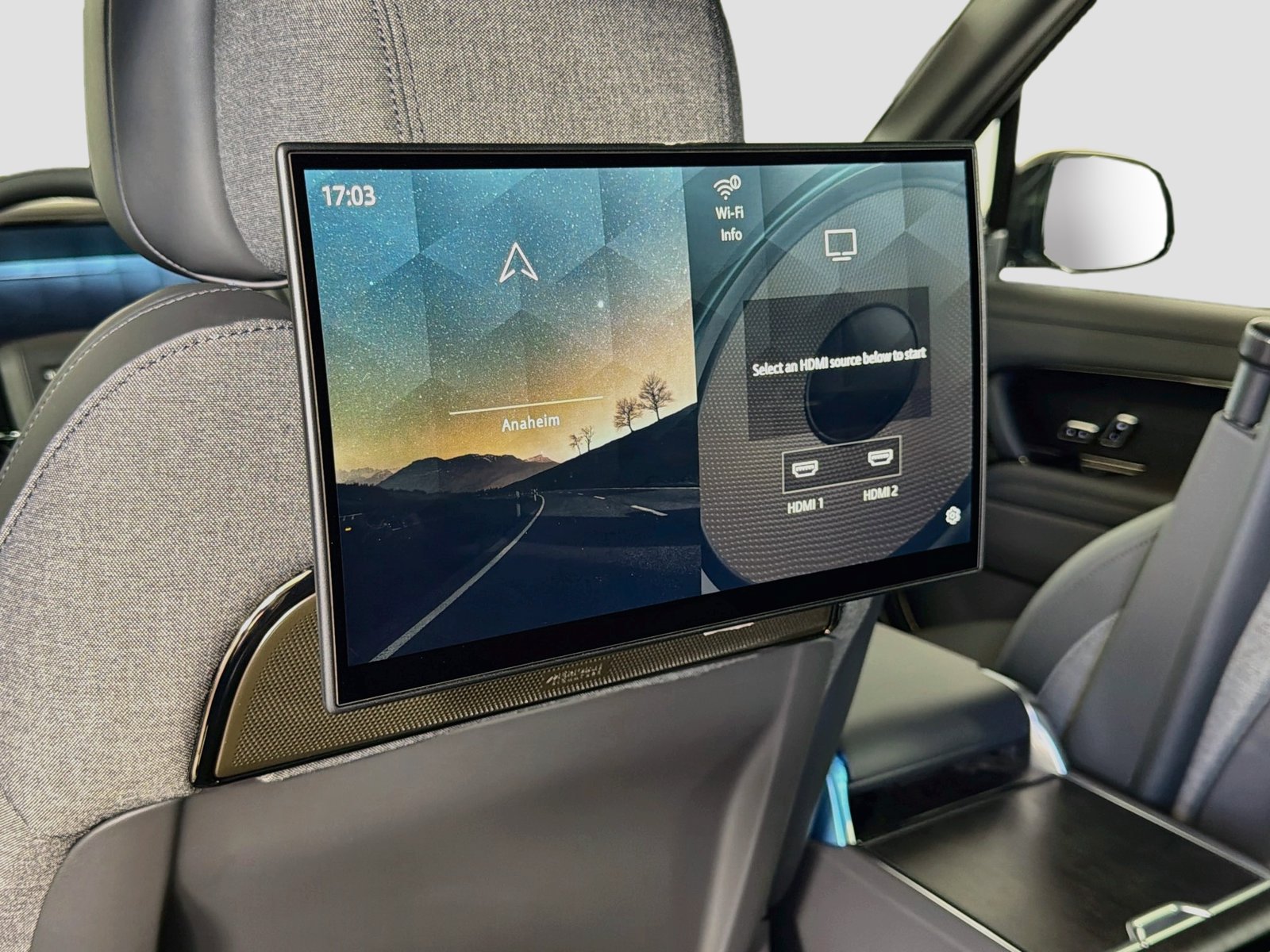 New 2026 Land Rover Range Rover SV AWD/4WD image 28