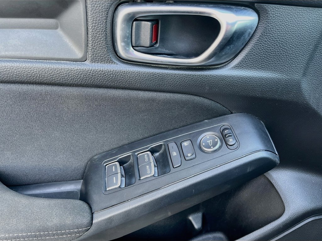 Used 2025 Honda Civic Sport image 17