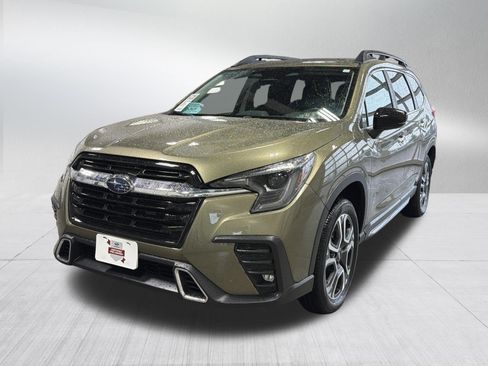 Used 2025 Subaru Ascent Touring w/ Popular Package #2 AWD/4WD image 3