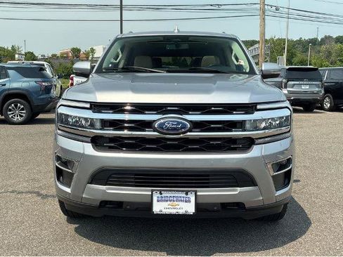 Used 2022 Ford Expedition Limited AWD/4WD image 27