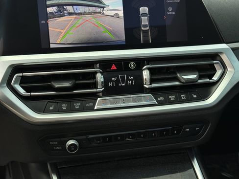 Used 2019 BMW 330i xDrive Sedan AWD/4WD image 22